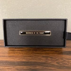 5/$15 NWT Easy, Tiger Black Enamel & Gold “Business in the Front” Tie Bar